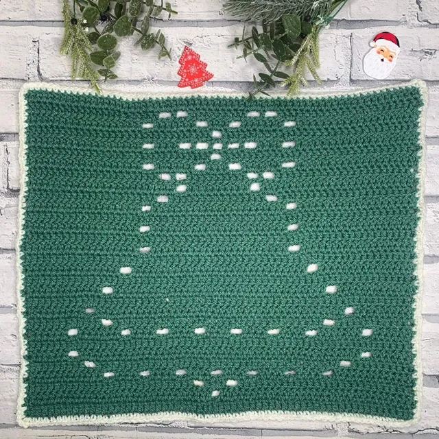 Christmas Bell Filet Crochet Pattern