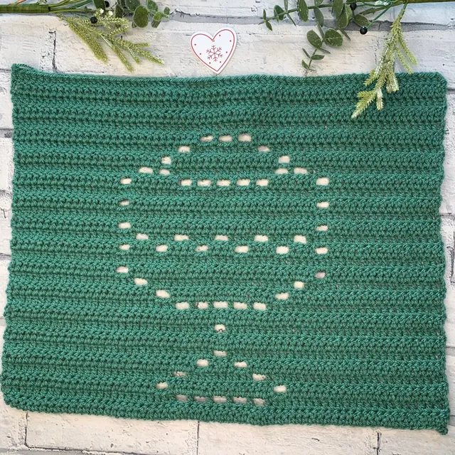 Kwanzaa Unity Cup Filet Crochet Pattern
