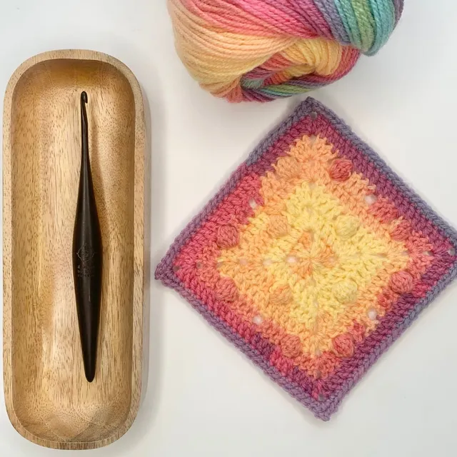 Bobble Stitch Granny Square Pattern – Joyous In The Mood Square