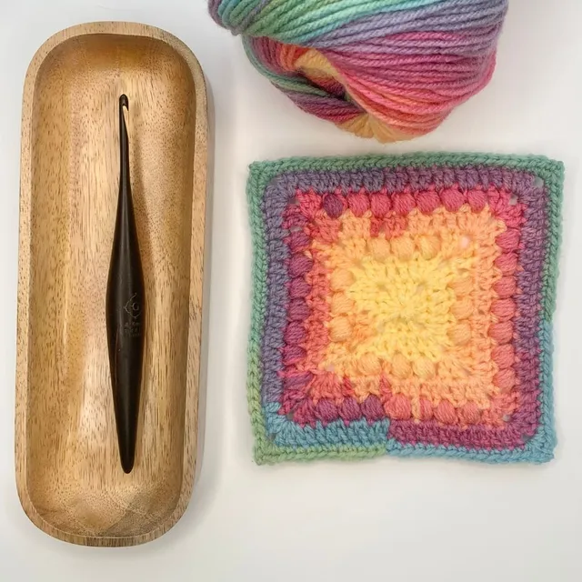 Puff Stitch Granny Square Pattern – Happy In The Mood Square