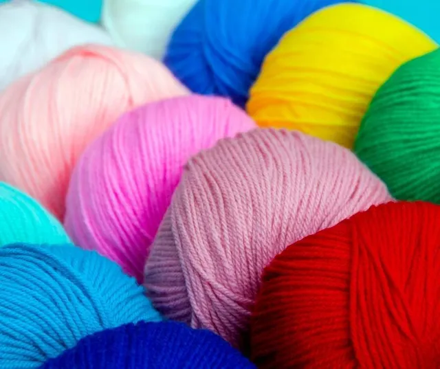 Advantages of Acrylic Yarn For Crochet