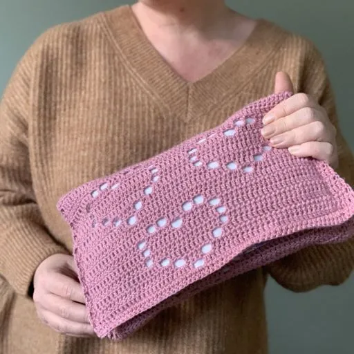 Crochet Clutch Bag Pattern with Lining