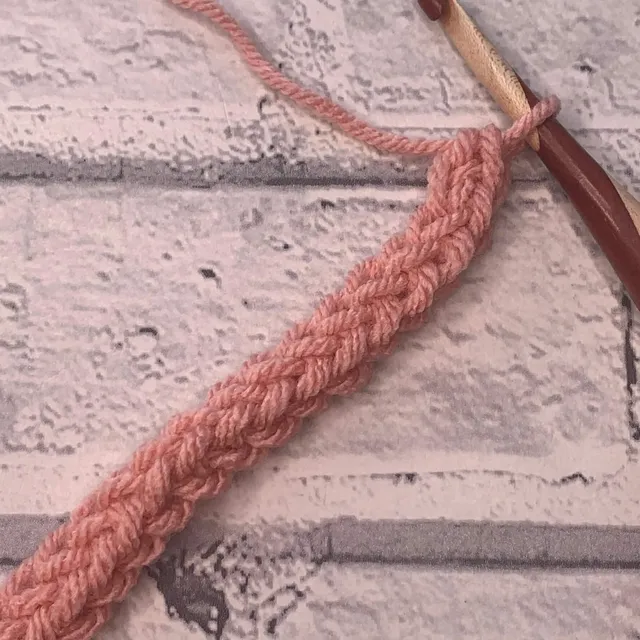 How to crochet a foundation chain