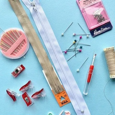How to sew a zipper to yarn
