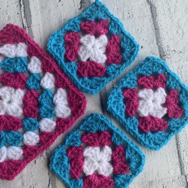 Changing Colours in a Granny Square