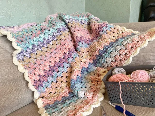 Modern Crochet Granny Stripe Blanket Pattern