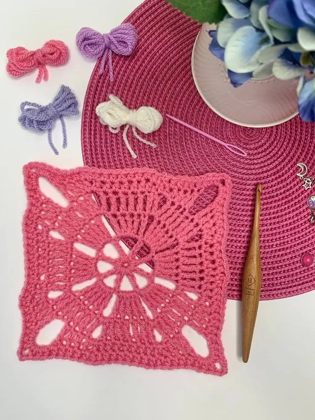 Crochet Octagon Pinwheel Granny Square Pattern