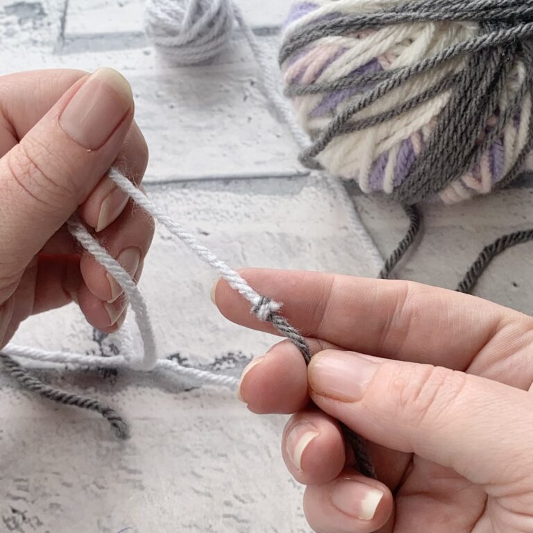 How to join yarn with a magic knot