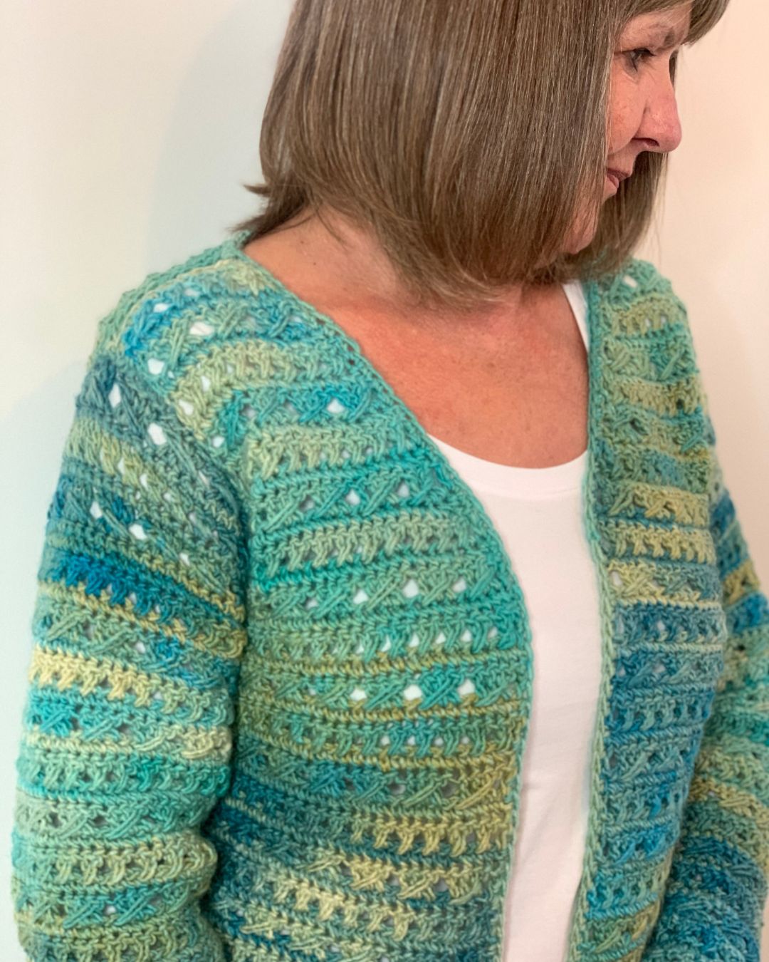 Crochet cardigan with v-neck option