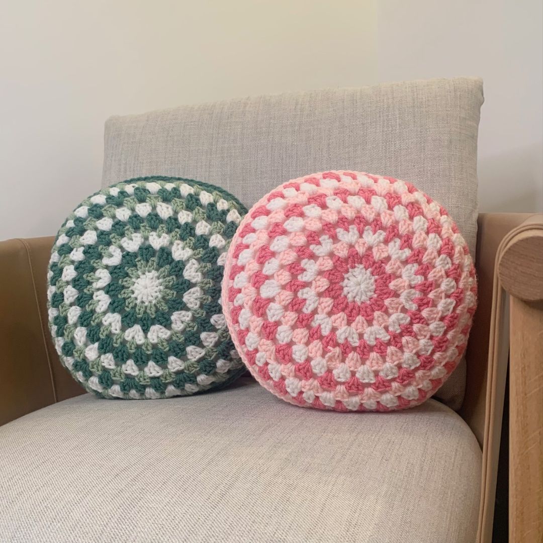 Crochet Granny Circle Cushion Pattern